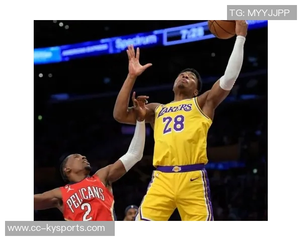 弗莱盛赞墨菲超越范德比尔特进攻能力年轻且耐操防守相当